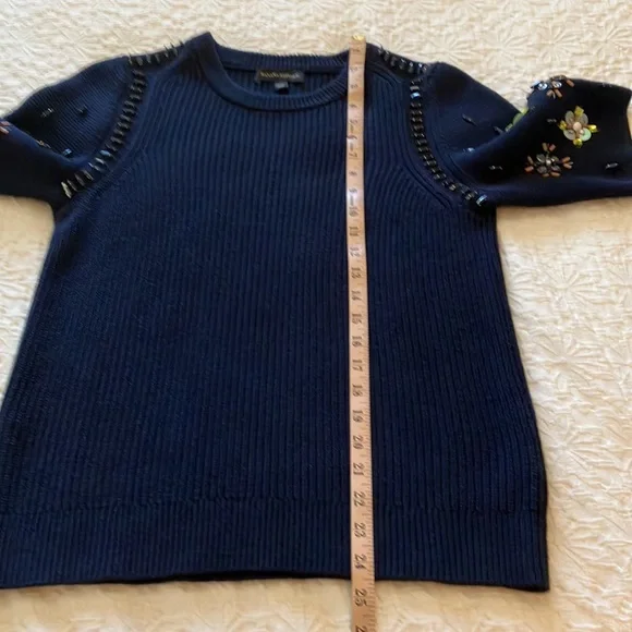 Gorgeous navy cotton blend short sleeved sweater with bling on & around sleeves - Picture 8 of 10